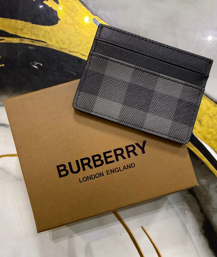 Tarjetero Burberry