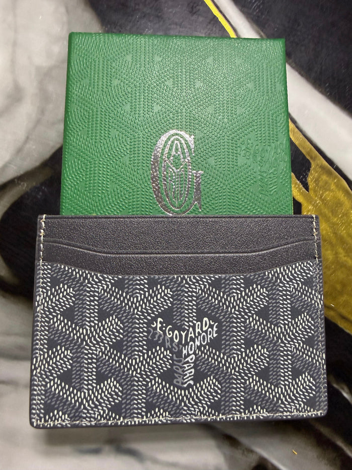 Tarjetero Goyard Gris