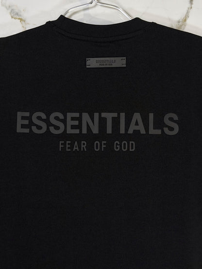 Playera 100% Algodón ESSENTIALS Cuello Redondo
