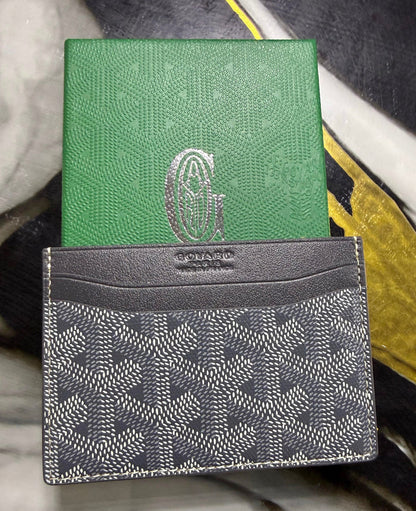 Tarjetero Goyard Gris